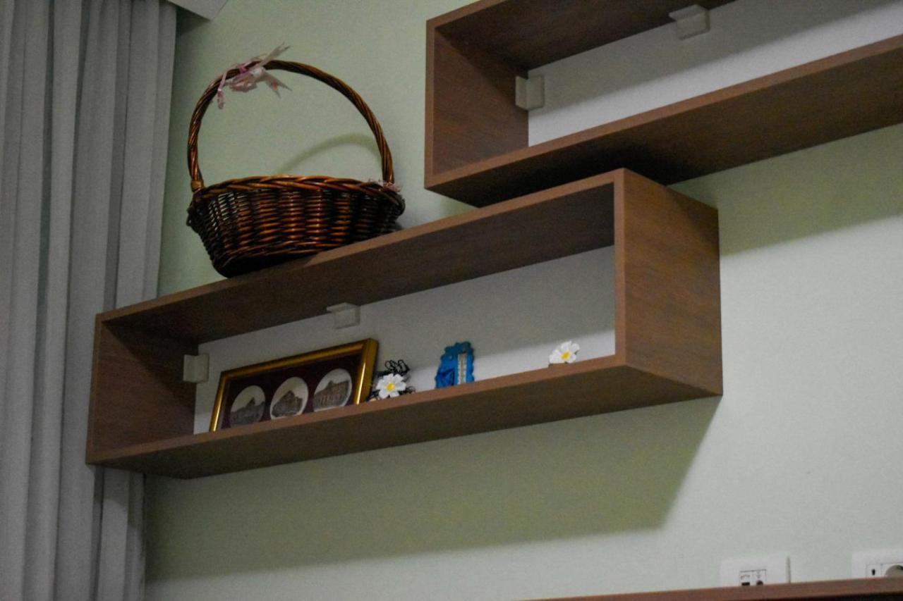 Apartman Sara 2 Podgorica Buitenkant foto